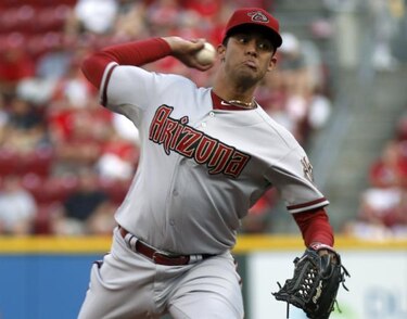 Randall Delgado, en planes para ser relevista con Arizona