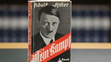 Por qué mi abuelo tradujo “Mi lucha”, el infame libro en el que Hitler expuso las ideas del nazismo