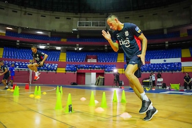 Alex Del Rosario confía en la clasificación de la Roja a la siguiente fase del Mundial de Futsal