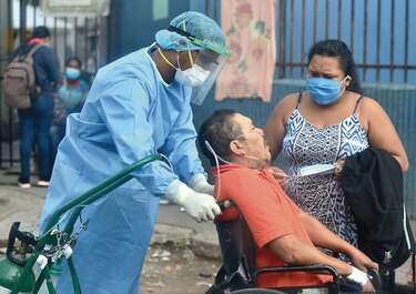 OMS: Mantener cierre de fronteras es una estrategia inviable