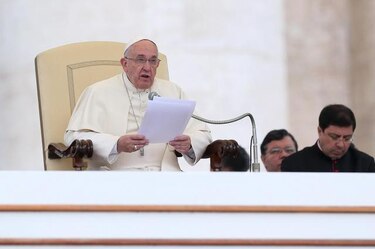 Papa dice que eutanasia es 'pecado contra Dios'