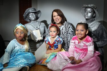 Se buscan padrinos para ayudar a sembrar la lectura en niños