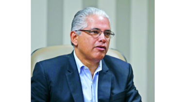 Blandón refuta críticas por obra de $52 millones