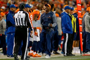 Broncos despiden a coordinador ofensivo