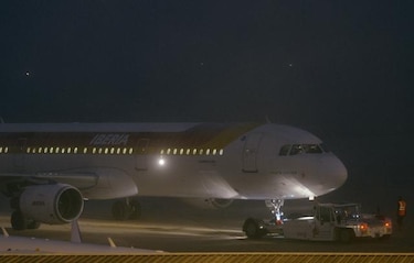 Con un retraso de 80 minutos, Noriega vuela desde Madrid a Panamá