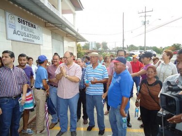 Residentes de Azuero esperan que la justicia actúe en el caso del río La Villa
