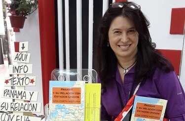 Wendy Tribaldos presenta su libro 'Panamá y su relación con Estados Unidos'