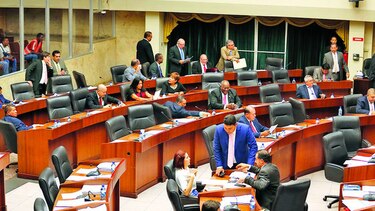 Inasistencias, fricciones y baja productividad