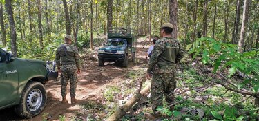 Tiroteo en Bayano deja un agente del Senafront herido y un ‘mochilero’ muerto