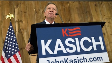 Oficial: Kasich abandona carrera republicana a la Casa Blanca y deja a Trump sin adversarios