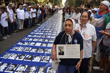 Hallan a nieto 122 de los niños robados en dictadura argentina