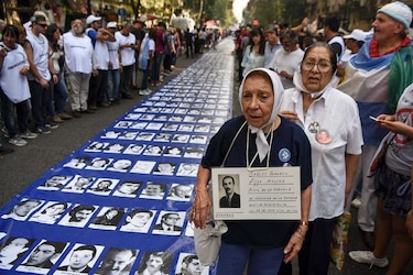 Hallan a nieto 122 de los niños robados en dictadura argentina