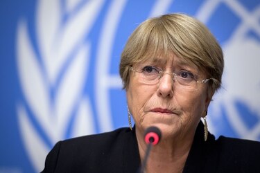 Líderes bolivianos invocan fin de la violencia; Bachelet teme una situación fuera de control