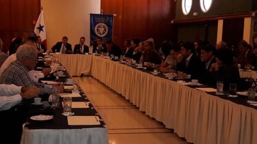 Empresarios se quejan por tráfico y mal estado de calles en la ciudad