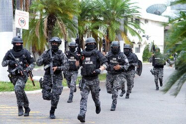 Por qué Daniel Noboa sufrió en Ecuador un masivo revés electoral 7 meses después de ganar cómodamente su reelección