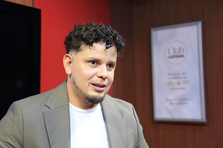 Jean Paul Carrera: el primer científico fuera de EU en ganar el premio Scherer/Hardy 2024