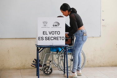 La participación ciudadana llega al 83.7 % en la segunda vuelta presidencial de Ecuador