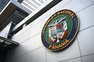 El gasto de la Asamblea en cinco meses pudo financiar 15 centros de salud