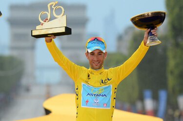 Campeón del Tour de Francia es retenido por la policía forestal