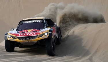 Petrerhansel sigue liderando el Dakar, Sunderland abandona