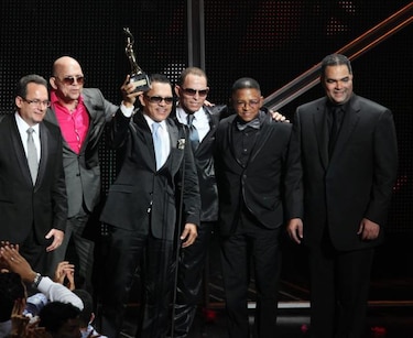 Grupo Hermanos Rosario gana máximo galardón de premios Casandra