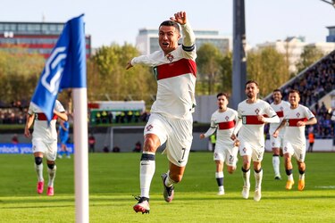 Escocia sigue imparable y Cristiano Ronaldo celebra con gol su partido 200 en la selección portuguesa