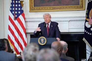Trump reitera que pondrá a prueba armas nucleares en ‘igualdad de condiciones’