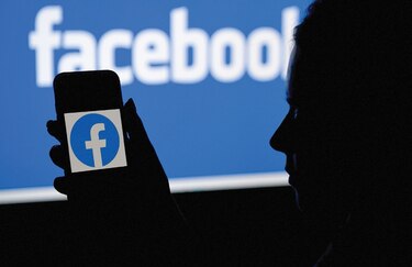 Facebook extiende la suspensión de Trump por dos años