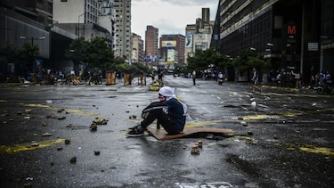 Oposición inicia paro general para obligar a Nicolás Maduro a retirar su constituyente