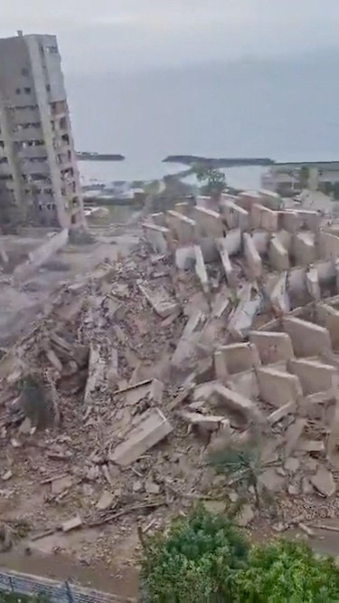 Las imágenes de los graves daños causados en Caracas y la Guaira por los potentes terremotos que han golpeado Venezuela