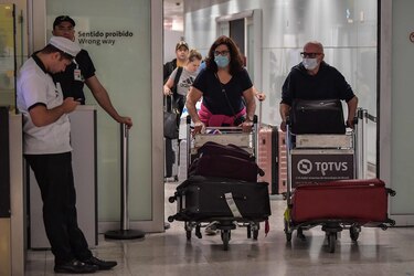 Investigan iglesia que anunciaba ‘inmunización’ contra coronavirus en Brasil