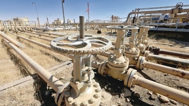 Arabia Saudita recorta producción de petróleo