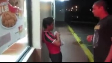 Presentan denuncia contra banda de Rock que agredió a indígena