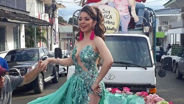 Reinas de calle arriba y abajo de Las Tablas celebran el 3 de noviembre