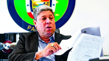 Wever niega que Moncada labore en Secretaría General