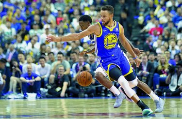 Curry, perplejo por ser mencionado en propuesta tributaria