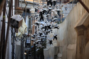 Palomas de cerámica en Damasco para no olvidar la guerra