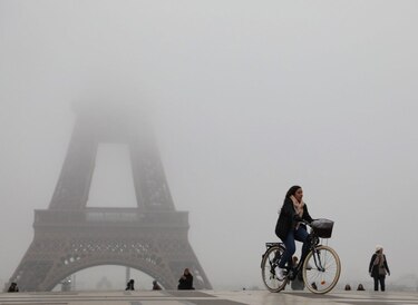 La torre Eiffel fue cerrada debido a huelga en Francia