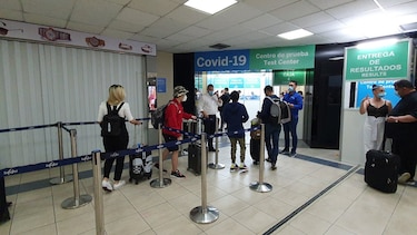 La OPS ve innecesario exigir pruebas de Covid-19 o cuarentenas en viajes internacionales