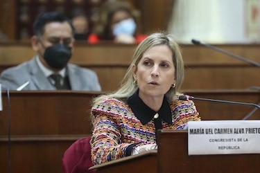 Presidenta del Congreso de Perú habría planeado la destitución de Pedro Castillo con un adelanto electoral