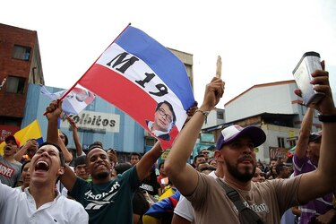 Petro, el revolucionario moderado que llevó finalmente a la izquierda al poder en Colombia