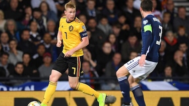 Bélgica golea 4-0 a Escocia con exhibición de De Bruyne