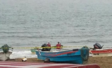 Rayo mata a pescador en la playa El Arenal de Pedasí