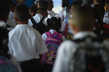 Vacunación contra la Covid-19 en las escuelas empezaría el 14 de marzo