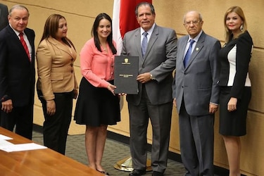 Asamblea aprueba la carrera diplomática y consular