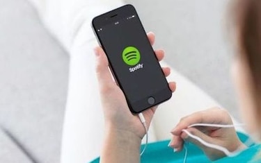 Spotify y Apple devuelven la salud a la industria de la música