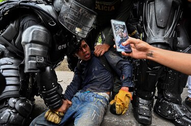 Dos manifestantes mueren en Colombia tras pasar varios días en estado crítico