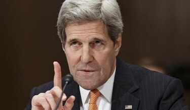 Kerry pide liberar presos políticos en Venezuela