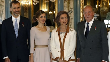 Felipe VI y Letizia reinan con la aprobación de España