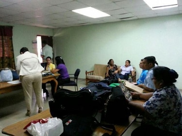 Docentes de instituto profesional en Metetí comienzan paro de labores